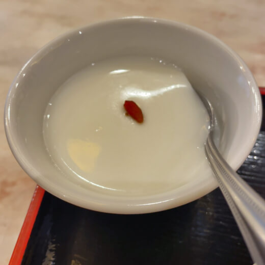 華錦飯店新館　杏仁豆腐